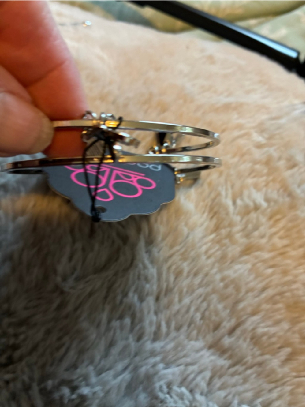 Women's Paparazzi Silver Tone Bee Charm Cuff Bracelet One Size LP
